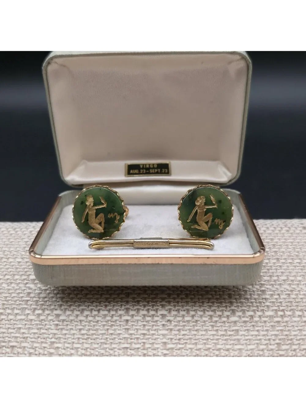 Vintage Swank Virgo Jade Stone Cufflinks and Tie Clip Set B1352